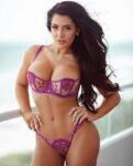 sinirsiz-zevkler-icin-adana-escort-kadinlar-burada